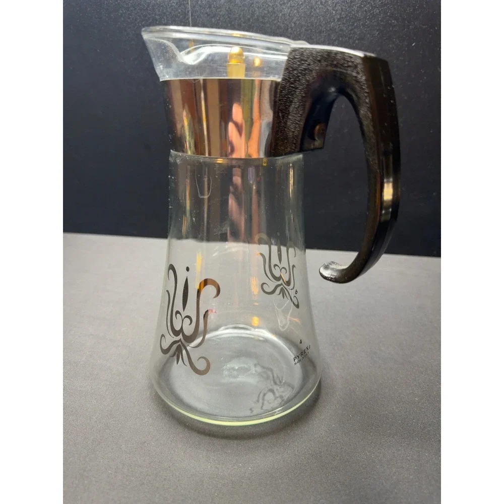 Vintage Pyrex 8 Cup Coffee Carafe Gold Brown MCM Scroll Pattern Lid USA